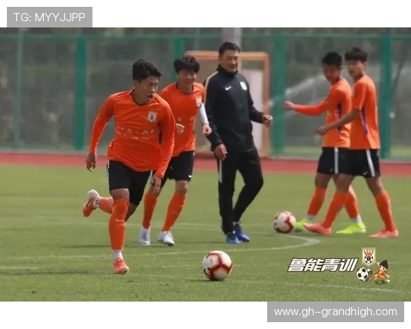 南京足球队的比赛经验分享与成长之路探讨