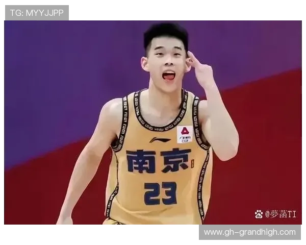 杭州篮球队在世界锦标赛积分榜上以76分稳居第一名，表现令人瞩目